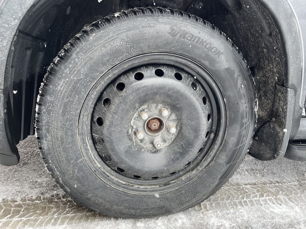 Hankook Winter i*cept iZ3 Review: Reclaiming Cold Weather Confidence