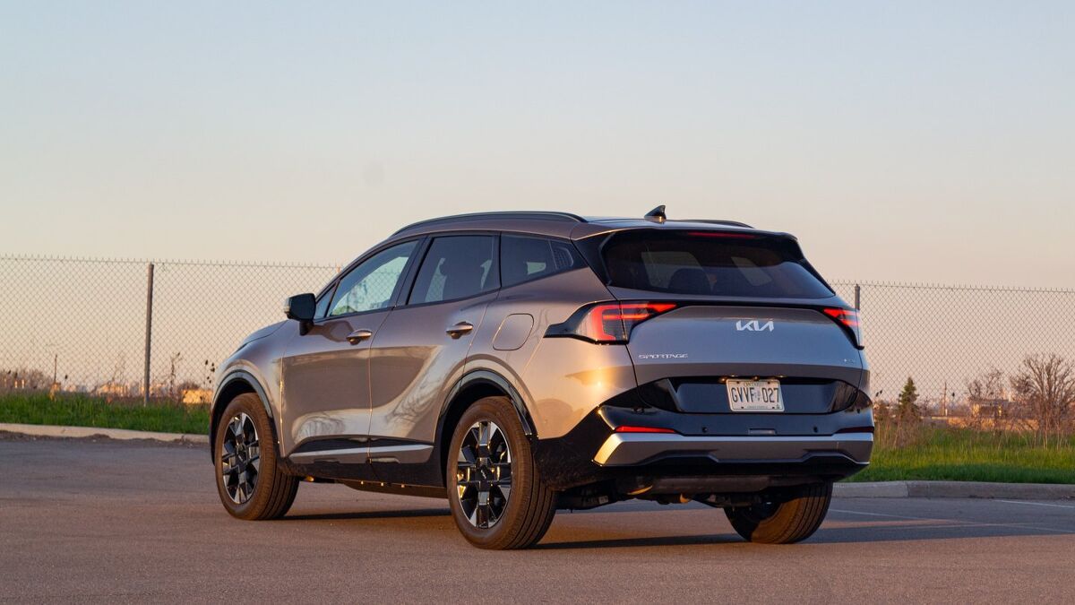 2026 Kia Sportage PHEV Review: Pricey All-Rounder